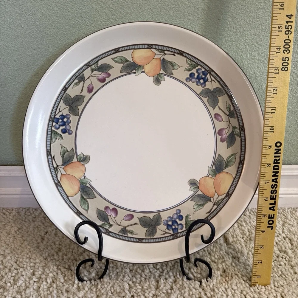 Mikasa Garden Harvest Round Cake,Serving Plate, Platter Intaglio 14 In CAC29